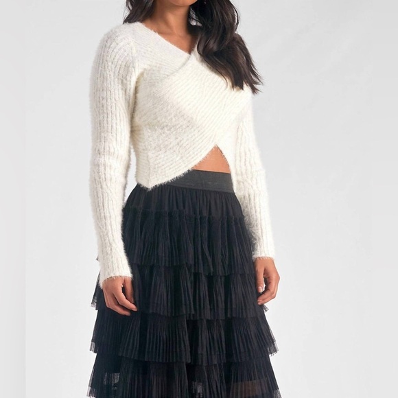 Elan Off-the-Shoulder White Sweater - Picture 6 of 8